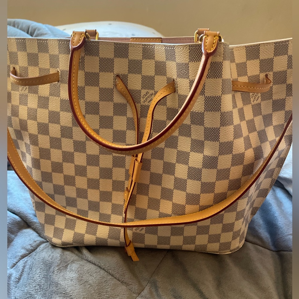 Louis Vuitton Bucket Bag